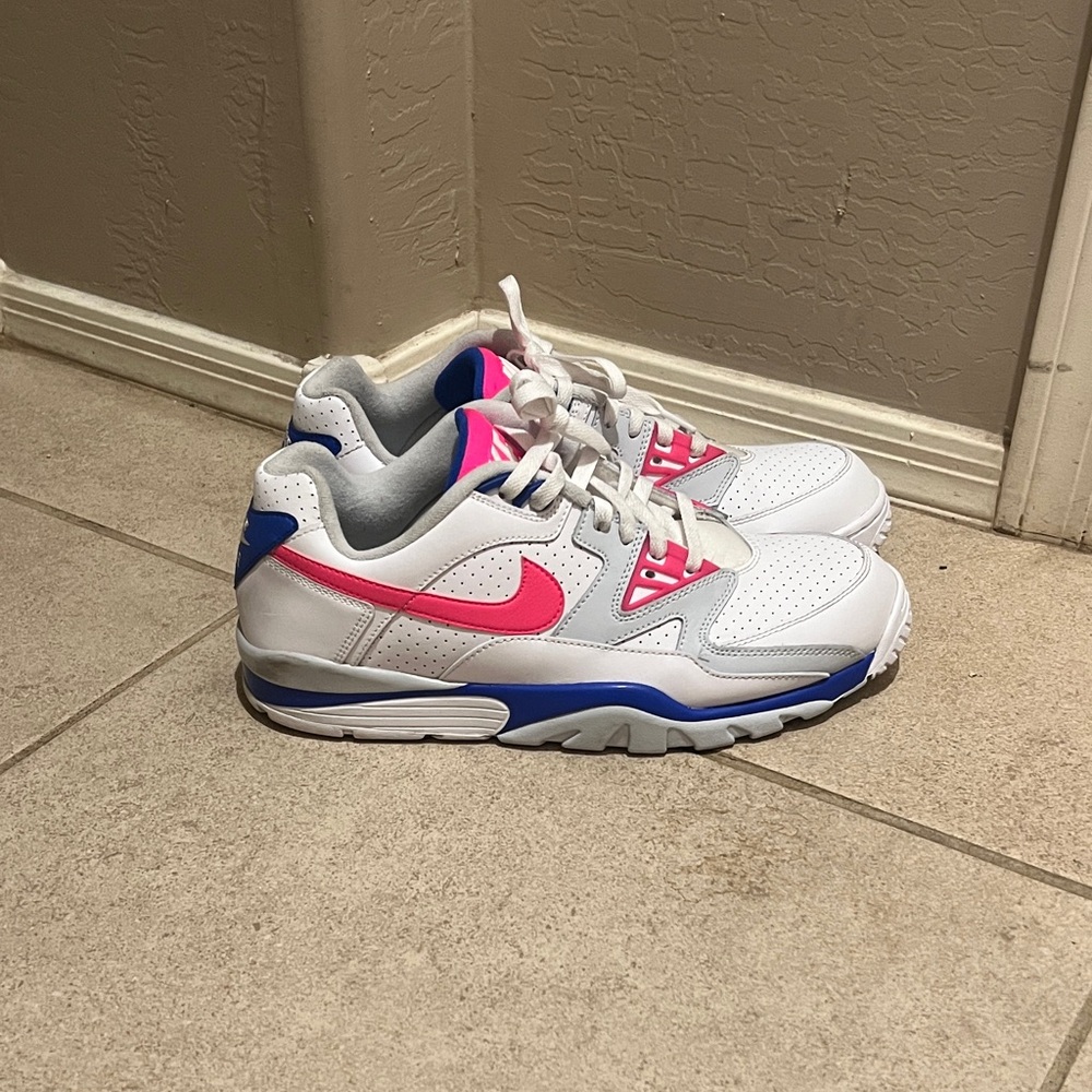 Nike MEN’s White and Pink Sneakers with Blue Accents/ used once